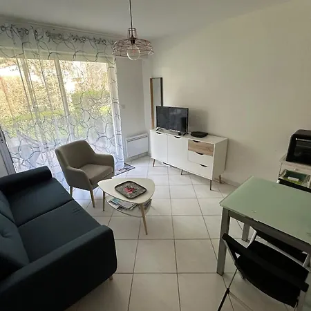 Apartment Cosy Cocoon Close To The Sea *