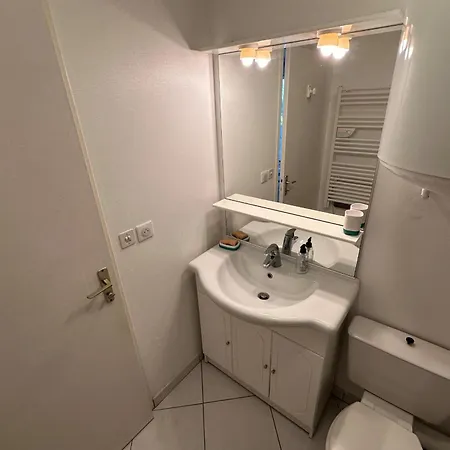 Apartment Cosy Cocoon Close To The Sea *